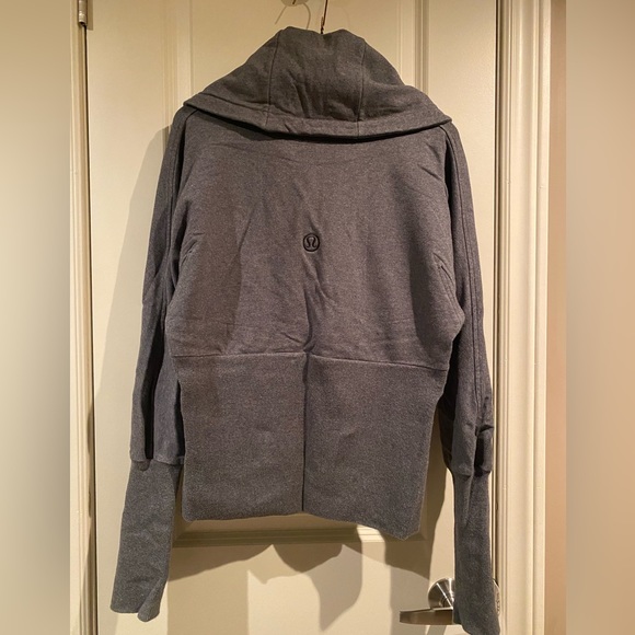 LULULEMON COWL NECK JACKET Size 8 or 10 - Picture 2 of 8